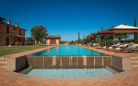Villa Peccioli: Piscina, Ricorrere, Estate, Eco Hotel, Hacienda, Landscaping, Agriturismo, Villa, Lettino, Mobili Da Esterno
