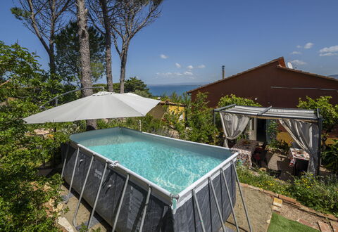 La Torre sul Ponte, Seaview, Garden: Piscina, Materiale Composito, Shade, Tempo Libero, Ricorrere, Eco Hotel, Mobili Da Esterno, Backyard, Pianta Della Casa