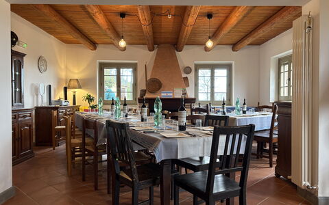 La Casa nel Bosco: Mobilia, Tavolo, Sedia, Interior Design, Legna, Pavimentazione, Soffitto, Cucina & Sala Da Pranzo Tavolo, Sala Da Pranzo, Illuminazione