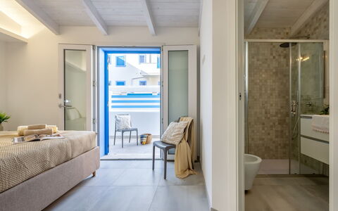 Valledoria 23: Pavimentazione, Pavimento, Appartamento, Soffitto, Ricorrere, Shade, Piscina, Hotel, Lettino, Mobili Da Esterno