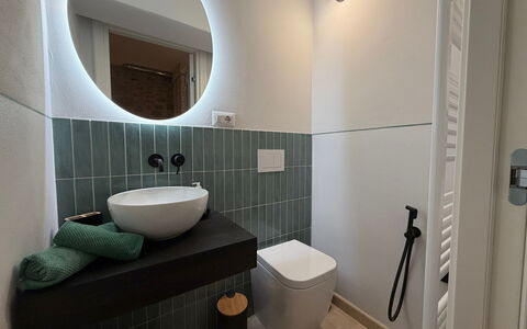 Casa Amandoli: Bagno, Pavimentazione, Interior Design, Parete, Idraulico Fixture, Pavimento, Lavandino Del Bagno, Lavello, Idraulico, Rubinetto