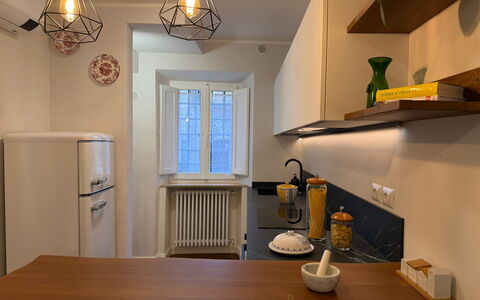 Casa Amandoli: Interior Design, Pavimentazione, Mobilia, Legna, Lampada, Controsoffitto, Cucina, Soffitto, Illuminazione, Elettrodomestico Da Cucina