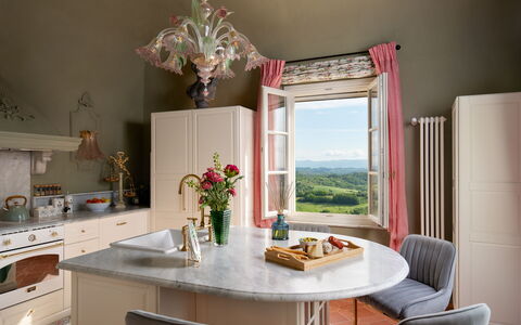 Villa Elisa: Mobilia, Interior Design, Tavolo, Pavimentazione, Illuminazione, Tavola, Casa, Sedia, Camera, Cucina