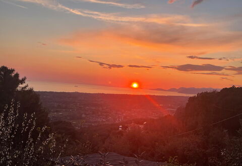 Villa Il Giardino: Cielo, Sole, Afterglow, Giorno, Natura, Orizzonte, Tramonto, Arancia, Crepuscolo, Ramo