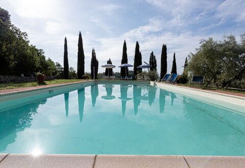 Le Sodole Farmhouse, San Gimignano: Blu, Piscina, Ricorrere, Landscaping, Hacienda, Giochi D'Acqua, Eco Hotel, Mobili Da Esterno, Villa