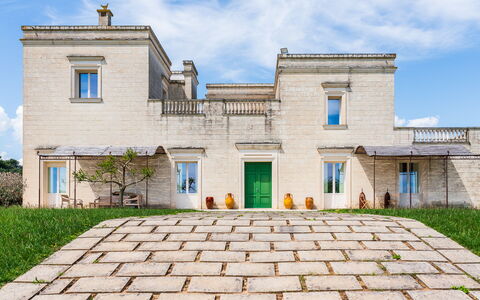 Masseria Ficalindia: Casa, Zona Residenziale, Lotto, Estate, Giardino, Prato, Landscaping, Cortile, Villa, Dimora