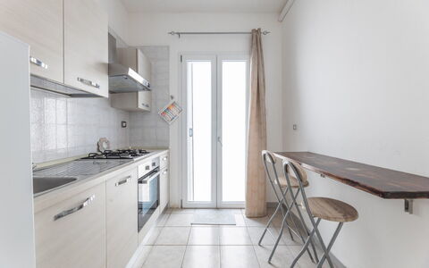 Casa Marinella, Marina di Mancaversa: Pavimentazione, Legna, Mobilia, Pavimento, Interior Design, Cucina, Controsoffitto, Apparecchio Major, Casa, Appartamento