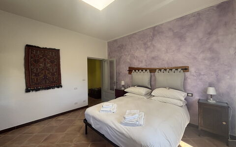 Apartment, Garden, Beigua Unesco Global Geopark: Letto, Interior Design, Camera Da Letto, Mobilia, Lenzuolo, Bedding, Pavimento, Pavimentazione, Soffitto, Camera