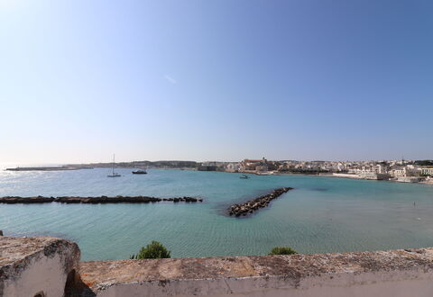 Giulia: Cielo, Risorse Idriche, Blu, Acqua, Corpo D'Acqua, Waterway, Mare, Orizzonte, Costa, Costiera E Morfologie Oceanic