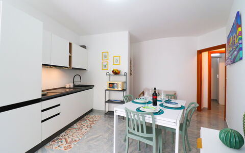 Casa Kalès Otranto – Holiday Home 4 Guests – Ac, W: Interior Design, Mobilia, Pavimentazione, Cucina, Legna, Pavimento, Controsoffitto, Camera, Apparecchio Major, Elettrodomestico Da Cucina