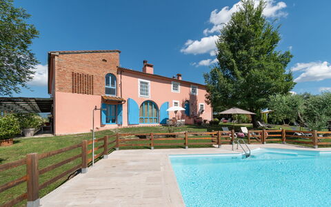 Agriturismo le Due Querce: Estate, Mobili Da Esterno, Hacienda, Villa, Agriturismo, Cortile, Shade, Backyard, Landscaping, Piscina