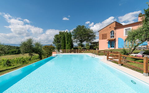 Agriturismo le Due Querce: Estate, Piscina, Hacienda, Giardino, Villa, Mobili Da Esterno, Agriturismo, Recinzione, Backyard, Dimora
