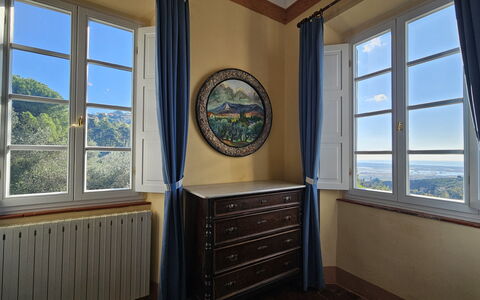 Villa Il Torrazzo, Vista Mare, Massarosa: Parete, Interior Design, Camera, Cornice, Color Legno, Modanatura, Latifoglie, Bicchiere, Dipingere, Illuminazione Diurna