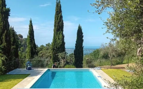 Villa Il Torrazzo, Vista Mare, Massarosa: Piscina, Blu, Shade, Estate, Giardino, Ricorrere, Hacienda, Backyard, Landscaping, Villa
