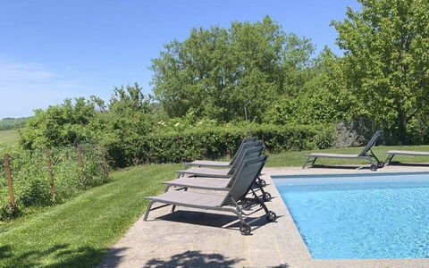 Podere i Prati: Mobili Da Esterno, Arbusto, Mobilia, Giardino, Piscina, Shade, Prato, Lettino, Landscaping