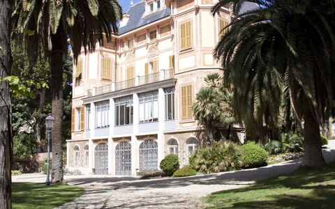 Casa Mimin, Vista Mare, Adults Only, Sanremo: Albero, Zona Residenziale, Arbusto, Casa, Estate, Dimora, Appartamento, Woody Impianto, Condominio