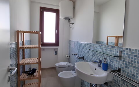 Borgo Vigata 3: Pavimentazione, Interior Design, Pavimento, Idraulico Fixture, Lavandino Del Bagno, Bagno, Lavello, Rubinetto, Idraulico, Illuminazione