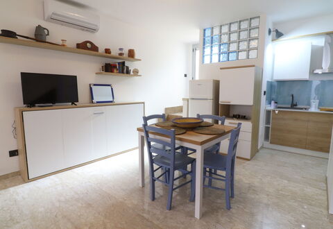 Malika: Mobilia, Pavimentazione, Interior Design, Legna, Pavimento, Camera, Appartamento, Cabinetry, Controsoffitto, Cucina