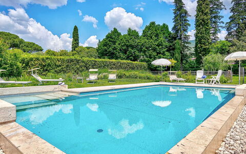 Villa Church: Blu, Piscina, Ricorrere, Giardino, Mobili Da Esterno, Tempo Libero, Eco Hotel, Landscaping, Shade, Giochi D'Acqua