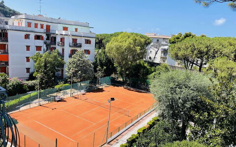 Nole 1: Albero, Zona Residenziale, Campo Da Tennis, Quartiere, Appartamento, Urban Design, Condominio, Tennis, Sobborgo