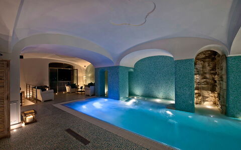 Villa Moresca: Interior Design, Mobilia, Piscina, Ricorrere, Hotel, Sedia, Design, Terme, Boutique Hotel, Vasca Idromassaggio