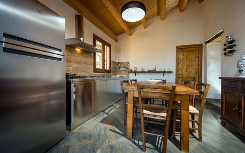 Villa Thalia: Interior Design, Pavimentazione, Mobilia, Legna, Soffitto, Casa, Pavimento, Cucina, Controsoffitto, Camera