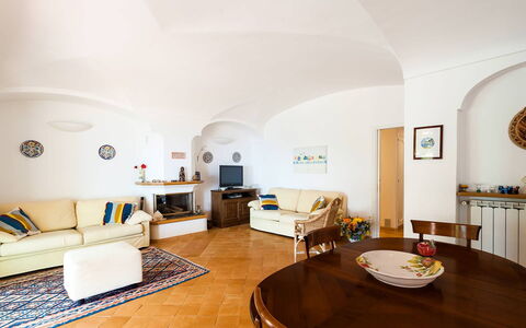 Casa Dorothea 2: Interior Design, Mobilia, Pavimentazione, Soffitto, Pavimento, Camera, Tavolo, Divano, Appartamento, Soggiorno