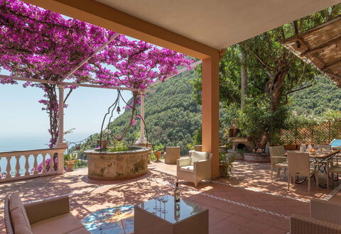 Casa Gemma: Ricorrere, Eco Hotel, Giardino, Vaso Di Fiori, Estate, Landscaping, Hacienda, Villa, Sedia, Pianta Della Casa