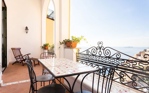 Casa Li Galli: Interior Design, Mare, Balcone, Oceano, Cucina & Sala Da Pranzo Tavolo, Sedia, Costa, Pianta Della Casa, Color Legno, Ricorrere