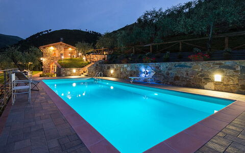 Il Podere: Blu, Piscina, Ricorrere, Giochi D'Acqua, Eco Hotel, Resort Citta ', Hotel, Terme, Villa, Reflecting Pool