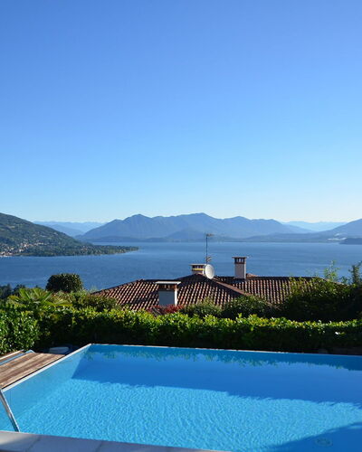 Verbano: Blu, Acqua, Corpo D'Acqua, Geografia Montane, Piscina, Montagna, Collina, Costiera E Morfologie Oceanic, Ricorrere, Catena Montuosa