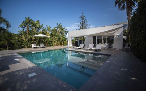 Villa Corallo: Piscina, Architettura, Ricorrere, Shade, Mobili Da Esterno, Eco Hotel, Estate, Sedia, Landscaping