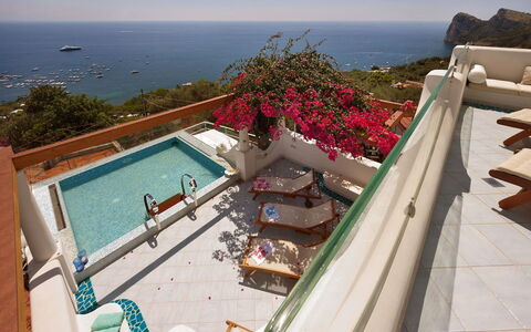 Villa delle Sirene: Piscina, Ricorrere, Mare, Costa, Eco Hotel, Località Balneare, Ombrello, Resort Citta ', Mobili Da Esterno, Hotel