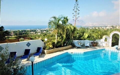 Villa Lo Capo: Blu, Piscina, Ricorrere, Mobili Da Esterno, Mobilia, Eco Hotel, Sedia, Hacienda, Lettino, Vaso Di Fiori