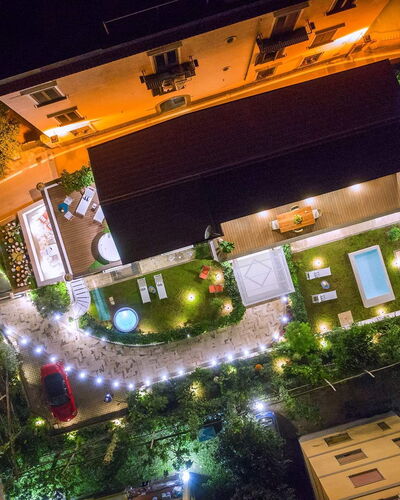 Suite Agave: Notte, Giardino, Piscina, Paesaggio Di Illuminazione, Landscaping, Ricorrere, Backyard, Cortile, Cortile, Visione Globale