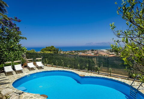 Villa Romy: Blu, Acqua, Piscina, Ricorrere, Mobili Da Esterno, Mare, Shade, Eco Hotel, Costa, Tempo Libero