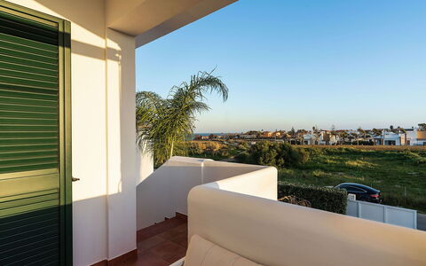 Ninfa: Appartamento, Balcone, Shade, Villa, Eco Hotel, Pianta Della Casa, Hacienda