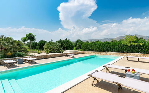 Villa Orangella: Blu, Piscina, Ricorrere, Materiale Composito, Eco Hotel, Mobili Da Esterno, Landscaping, Shade, Hotel