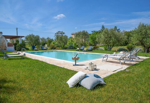 Trulli Martina: Piscina, Ricorrere, Mobili Da Esterno, Estate, Giardino, Hacienda, Backyard, Landscaping, Eco Hotel, Prato