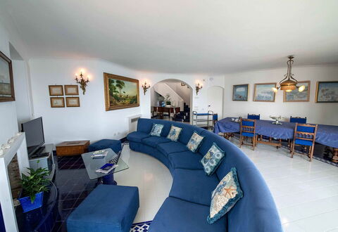 Villa Grazia: Mobilia, Interior Design, Divano, Pavimentazione, Pavimento, Tavolo, Soffitto, Soggiorno, Camera, Illuminazione