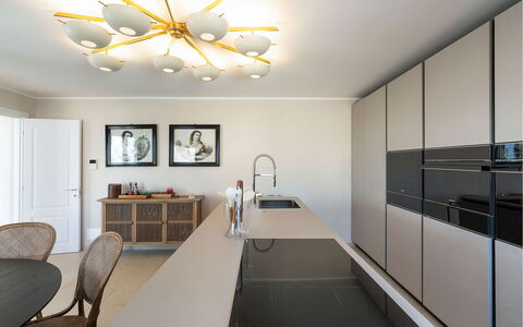 Sibilla: Soffitto, Lampada, Interior Design, Lampadario, Design, Materiali Naturali, Cucina & Sala Da Pranzo Tavolo, Sala Da Pranzo, Pavimento In Legno