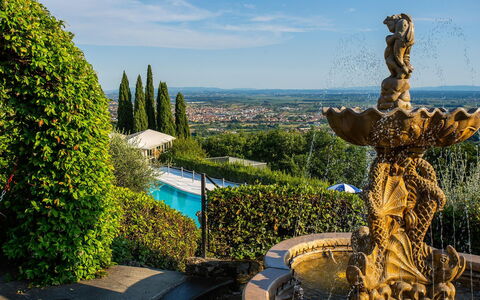 Villa la Brezza: Giardino, Landscaping, Eco Hotel, Hedge, Piscina, Villa, Giardino Botanico, Resort Citta ', Cortile