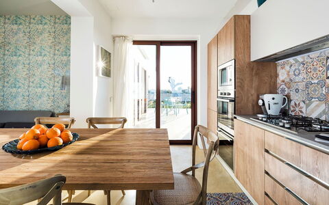 Villa Orietta: Mobilia, Pavimentazione, Interior Design, Pavimento, Legna, Cucina, Cucina & Sala Da Pranzo Tavolo, Camera, Casa, Controsoffitto