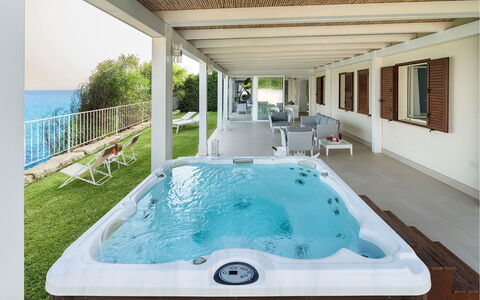 Villa Sea Star: Idraulico Fixture, Vasca Da Bagno, Ricorrere, Mobilia, Tempo Libero, Piscina, Vasca Idromassaggio, Shade, Hotel
