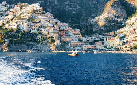 San Sebastiano: Barca, Costa, Mare, Costiera E Morfologie Oceanic, Moto D'Acqua, Oceano, Canale, Promontorio, Scogliera, Resort Citta '