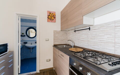 Azzurra: Legna, Pavimentazione, Interior Design, Pavimento, Controsoffitto, Camera, Casa, Cucina, Mobilia, Apparecchio Major