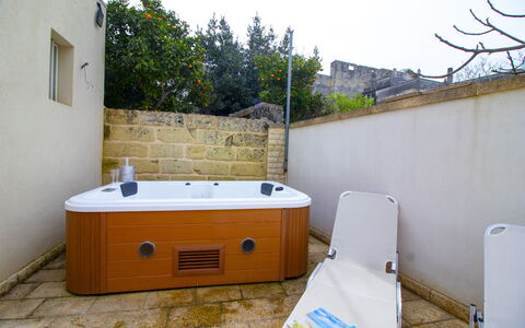 Coclea Heritage Suites: Idraulico Fixture, Vasca Da Bagno, Piscina, Vasca Idromassaggio, Color Legno, Hotel, Pianta Della Casa, Idraulico, Ricorrere