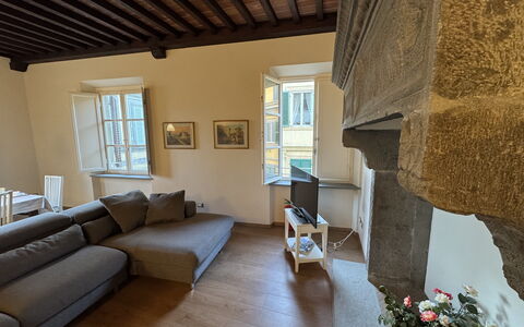 Casa Anna 13: Legna, Pavimentazione, Interior Design, Mobilia, Pavimento, Soffitto, Camera, Soggiorno, Pavimento In Legno, Sedia