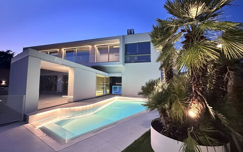 Villa Bilor Luxe: Architettura, Materiale Composito, Piscina, Villa, Estate, Dimora, Hotel, Eco Hotel, Shade, Design