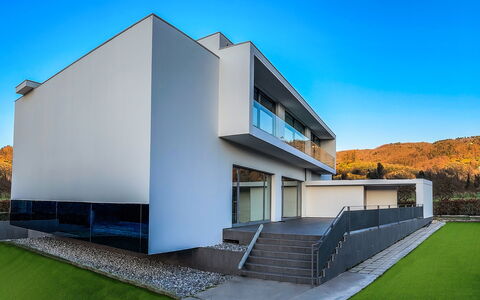 Villa Bilor Luxe: Architettura, Casa, Estate, Balcone, Villa, Design, Illuminazione Diurna, Dimora